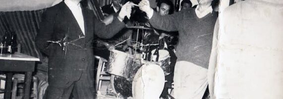 lampovos_1966-571x200.jpg