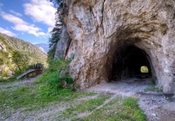 skala-tzavelenas-360x250.jpg