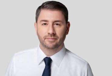 androulakis-370x250.jpg