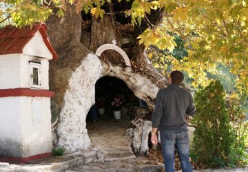 panagia-plataniotisa-paramythia-1-360x250.jpg