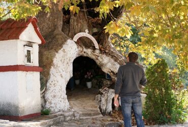 panagia-plataniotisa-paramythia-1-370x250.jpg