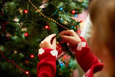 children_christmas-370x250.jpg